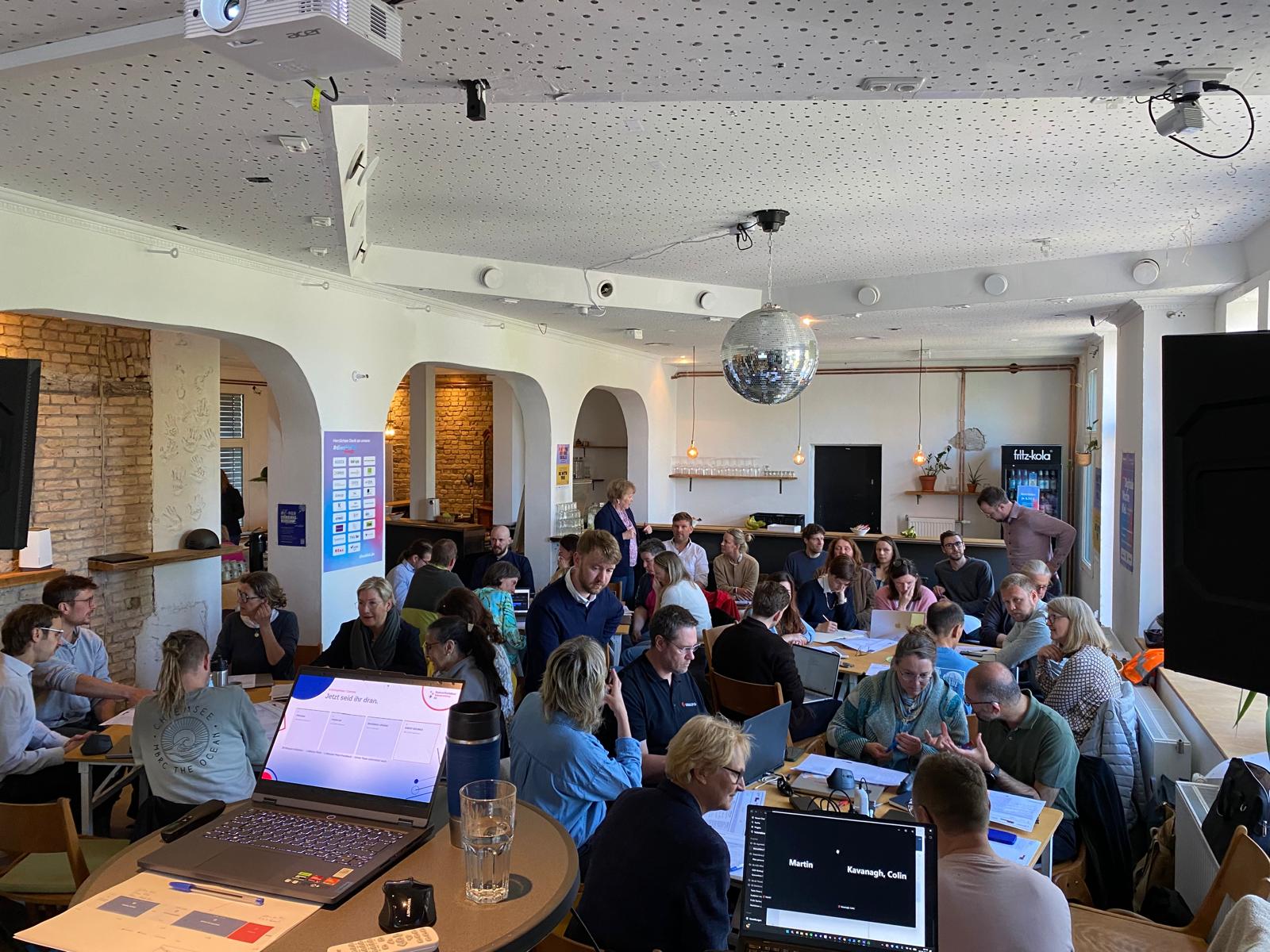 Agentathon DiWo 2026: Workshop-Atmosphäre mit über 40 Teilnehmenden